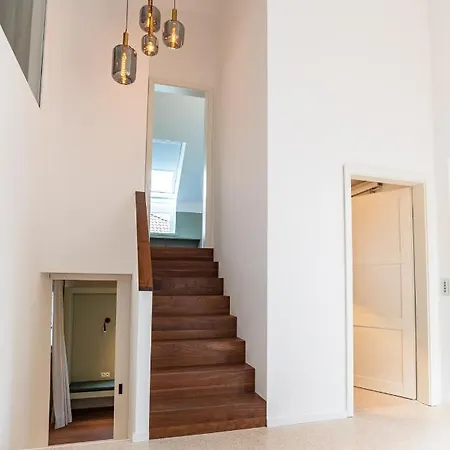 Altes Notariat Hausteil 2 *