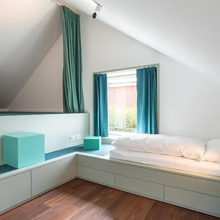 בית נופש Altes Notariat Hausteil 2 *